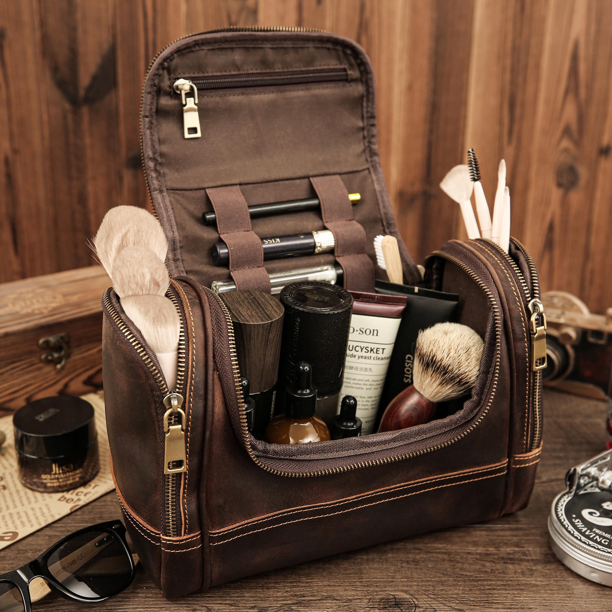 Personalized Full-Grain Leather Toiletry Bag